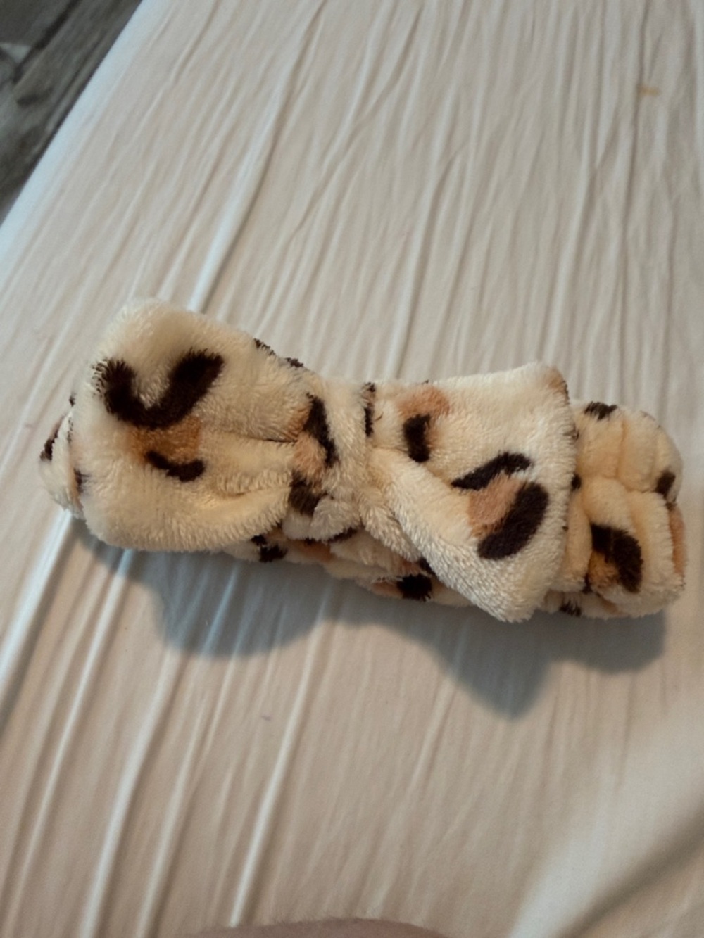 Plush Leopard Print Bow Headband - Cream & Brown